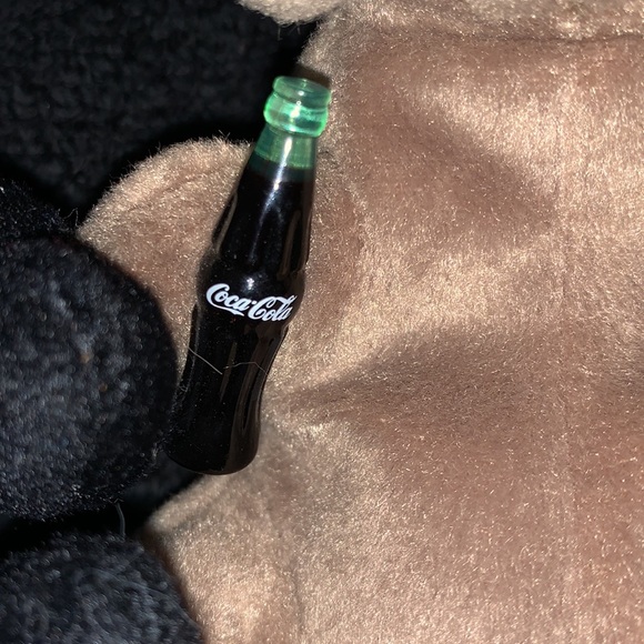 Coca-Cola collectible beanie - Picture 3 of 7
